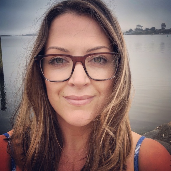 Meet your Posher, Caline - Picture 1 of 4